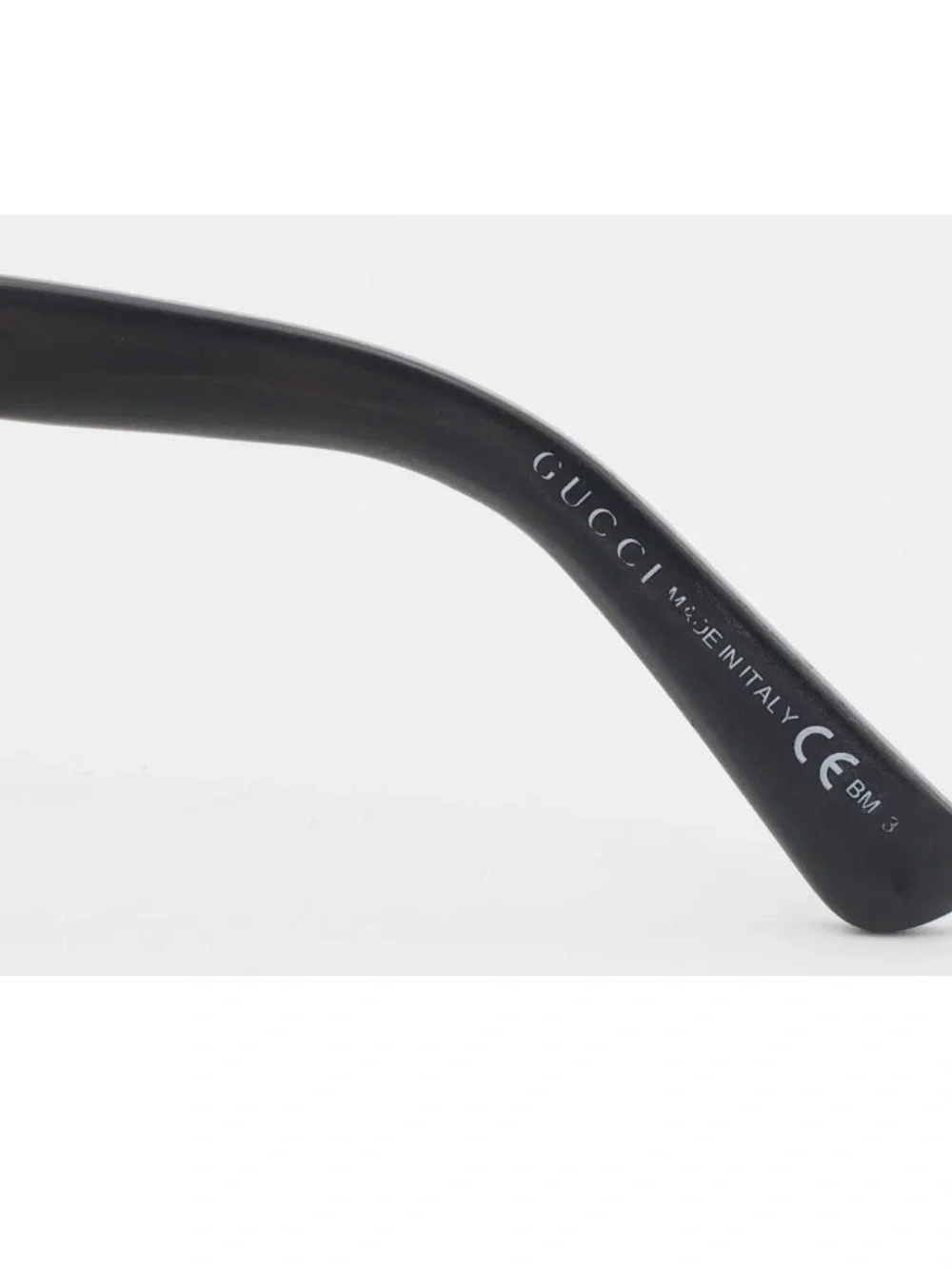 Gucci Black and Gold Unisex Sunglasses with Gradient Lenses